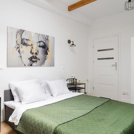 Stylish Apartment In The City Center Of Варшава Екстер'єр фото