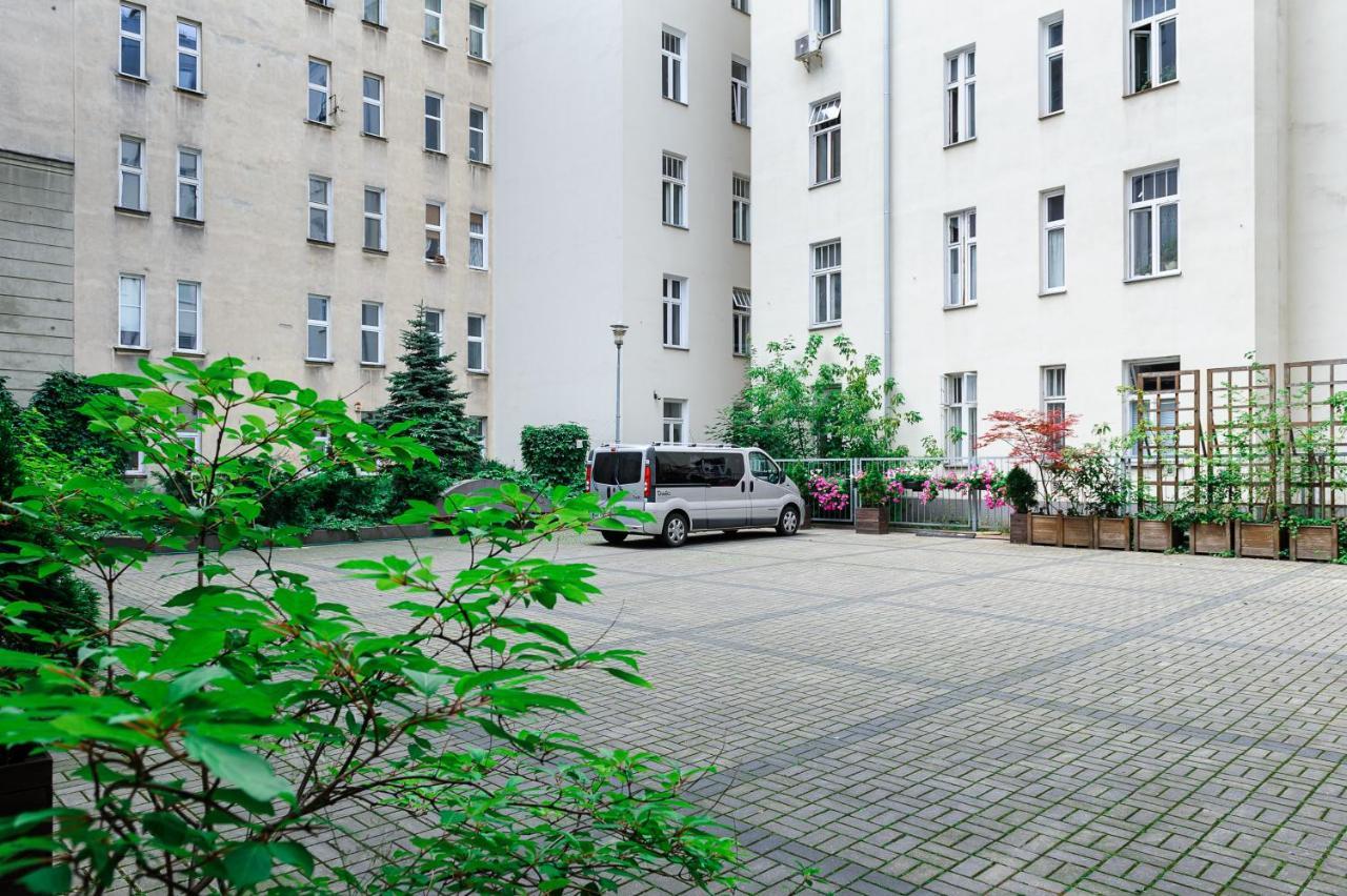 Stylish Apartment In The City Center Of Варшава Екстер'єр фото